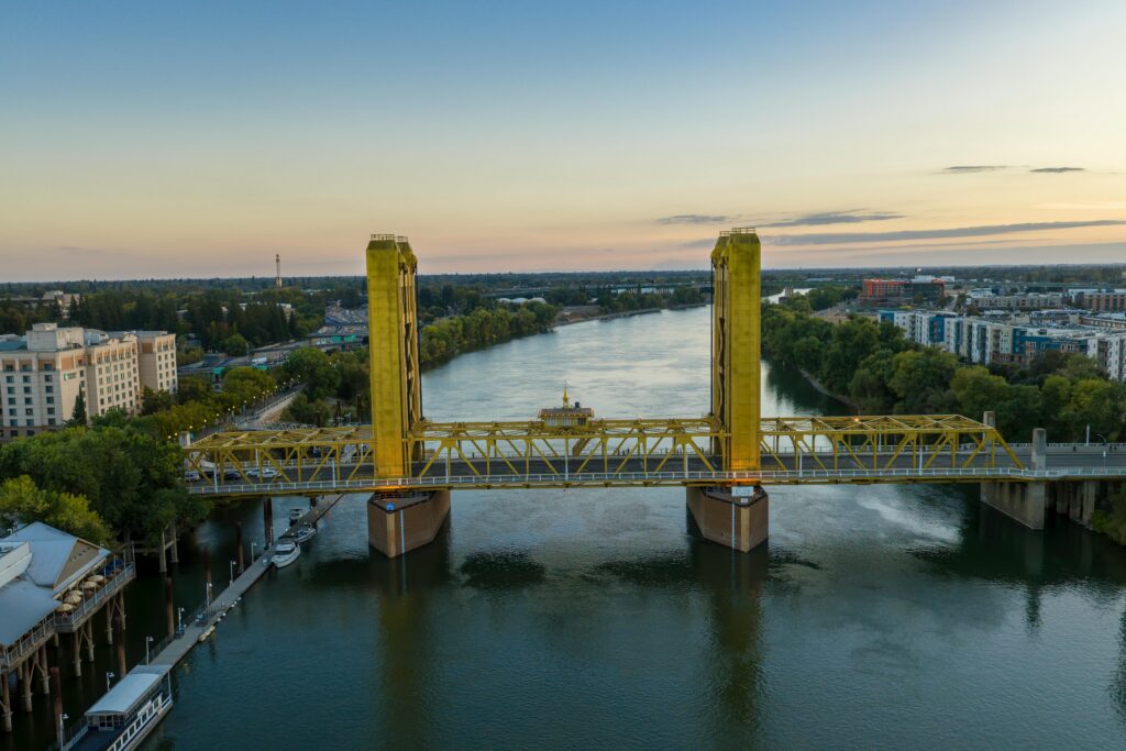 Sacramento tower bridge mid-sized cities